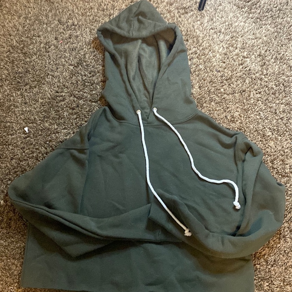 Crop top hoodie from target very very new never worn. Soft on the inside
